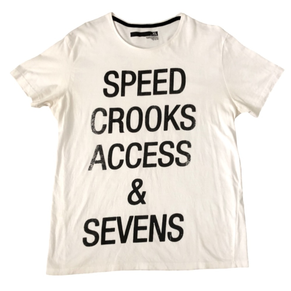 Mens T-Shirt Size XL